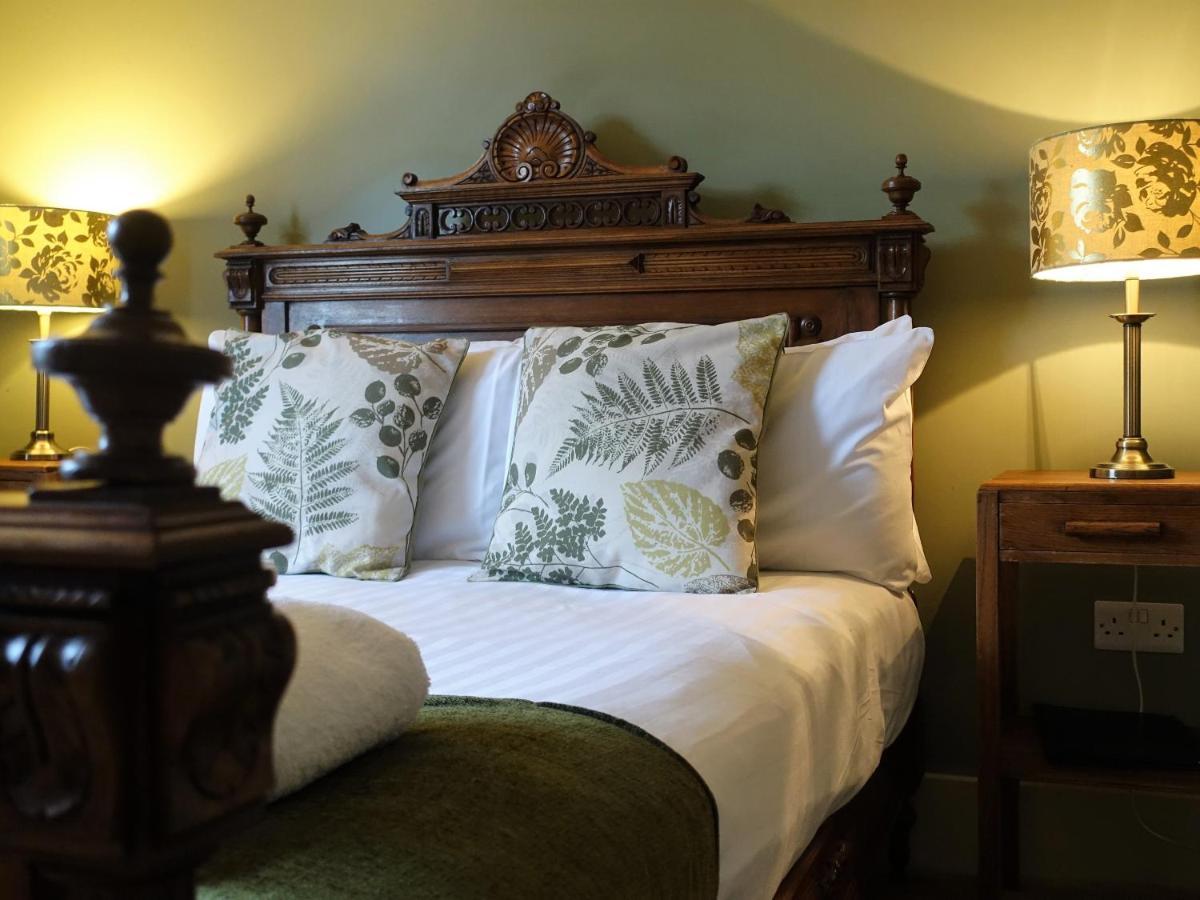 One Holyrood Hotel & Cafe Newport  Luaran gambar