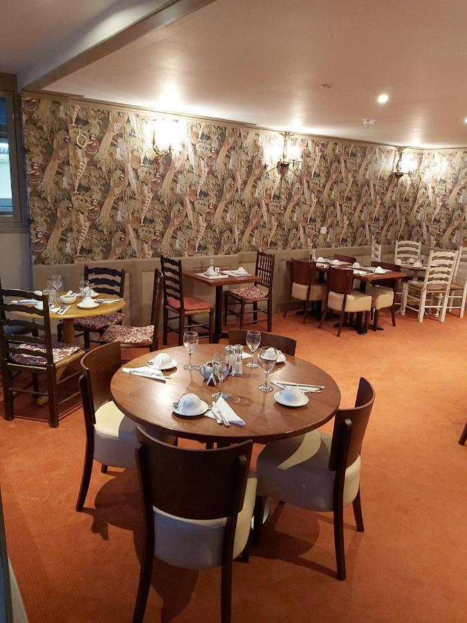 One Holyrood Hotel & Cafe Newport  Luaran gambar