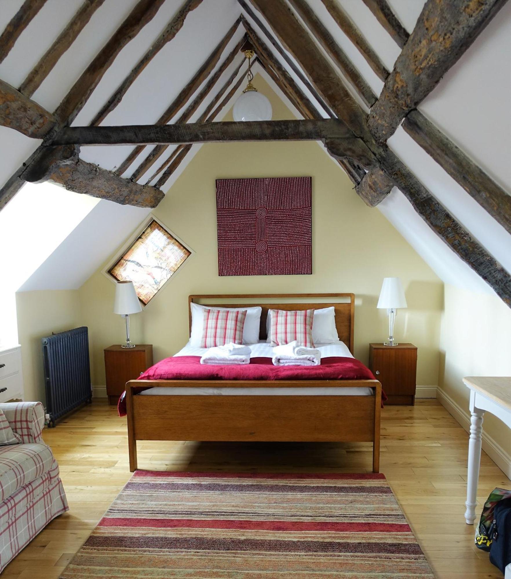 One Holyrood Hotel & Cafe Newport  Bilik gambar